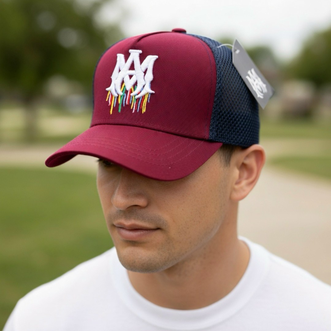 мужчина,красивый парень в бейсболке,мужчина в кепке,бейсболка,кепка