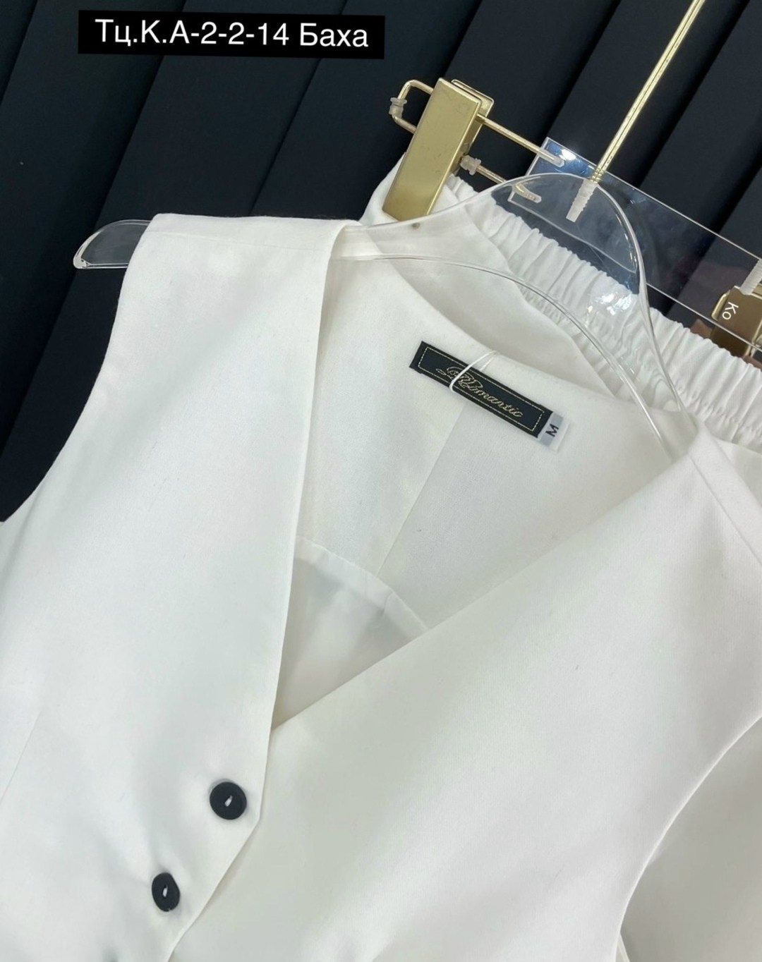 женская жилетка,женские жилеты,белая жилетка женская костюмная,жилет приталенный,жилет