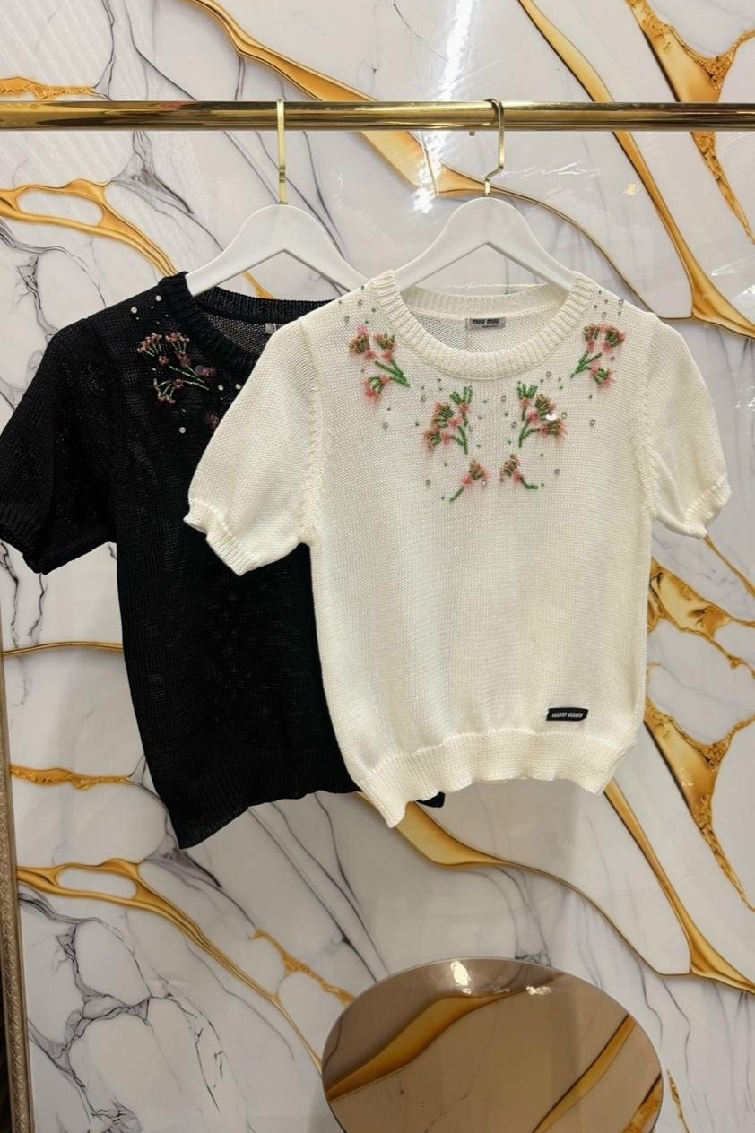 модный джемпер,стильный свитер,блузка вязаная,вязаные свитера,свитер с вышивкой