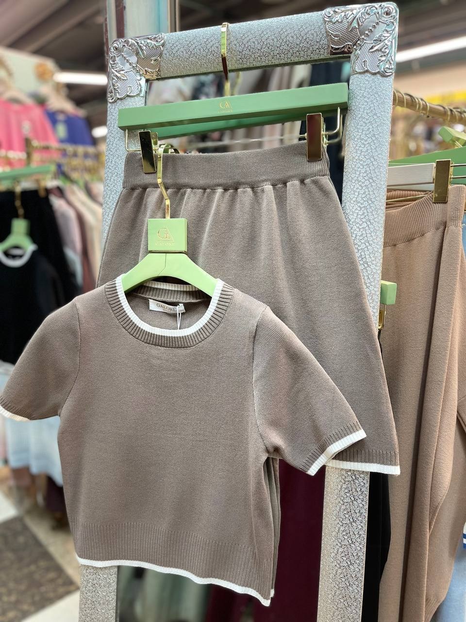 костюм с юбкой,одежда для женщин,джемпер с короткий рукавом,трикотажные костюмы с юбкой,юбка и топ