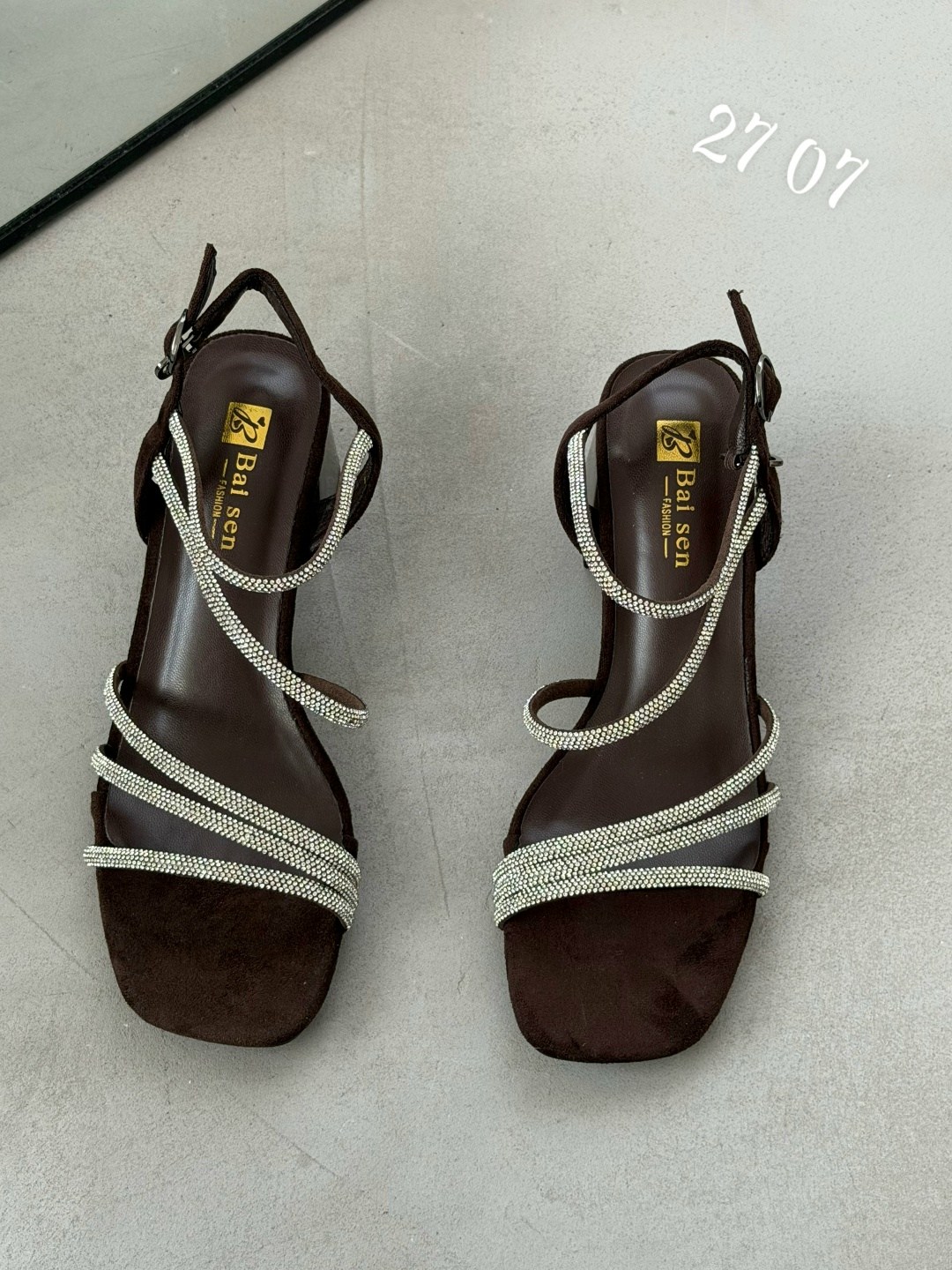 женские босоножки,стильные босоножки,босоножки на каблуках,,босоножки модные