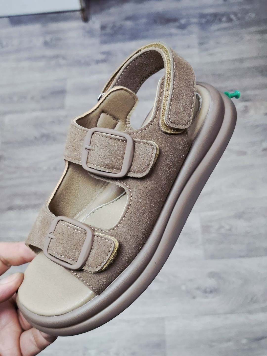 ,сандалии,женские сандалии,сандалии стильные,сандали