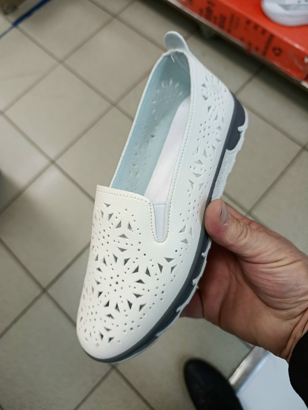 ,слипоны женские, женская,слипоны с перфорацией,обуви