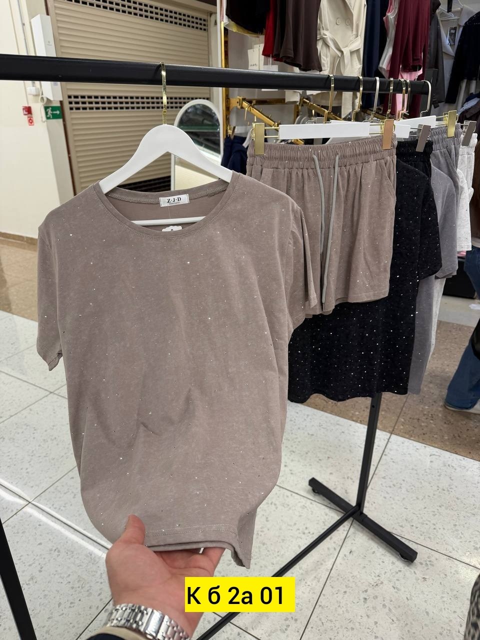 футболка женская,,стильные костюмы,одежд,повседневный свитшот