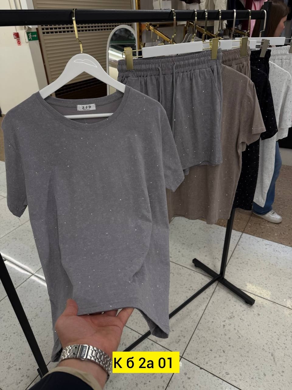 футболка женская,,стильные костюмы,одежд,повседневный свитшот