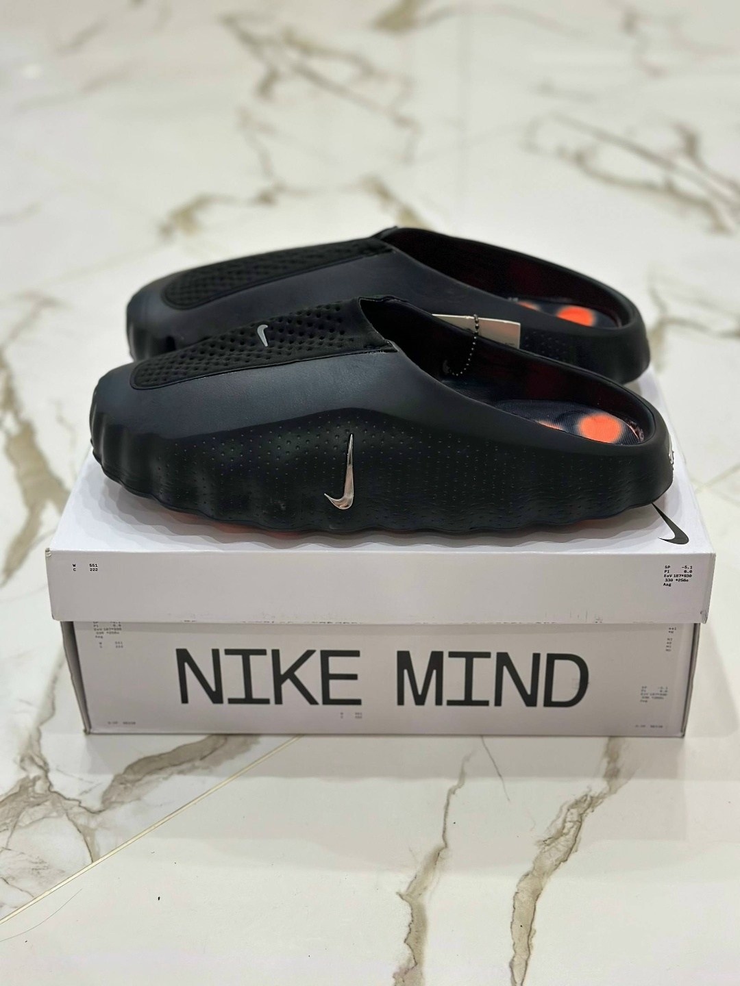 тапки модные,кроссовки,оригинальные кроссовки,кроссовки nike,спортивный