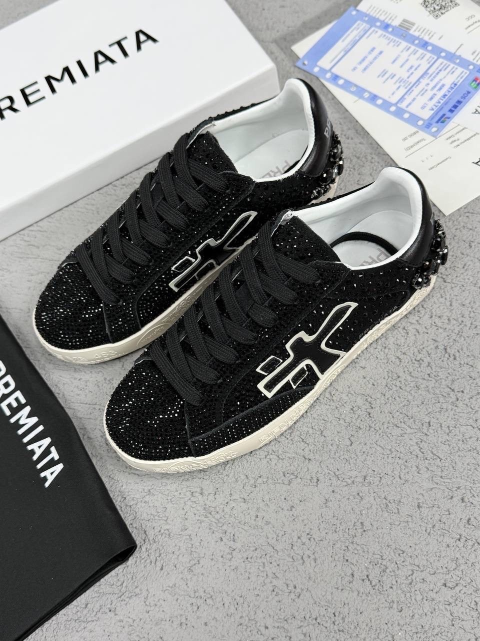 ,кроссовки женскиe,кроссовки,модные кроссовки,кеды кроссовки