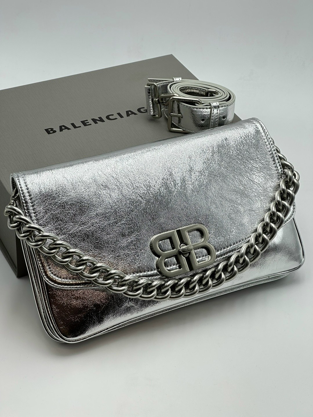 сумка женская balenciaga,сумка balenciaga,balenciaga сумка на плечо,сумка женская balenciaga натуральная кожа,женская сумка balenciaga из натуральной кожи
