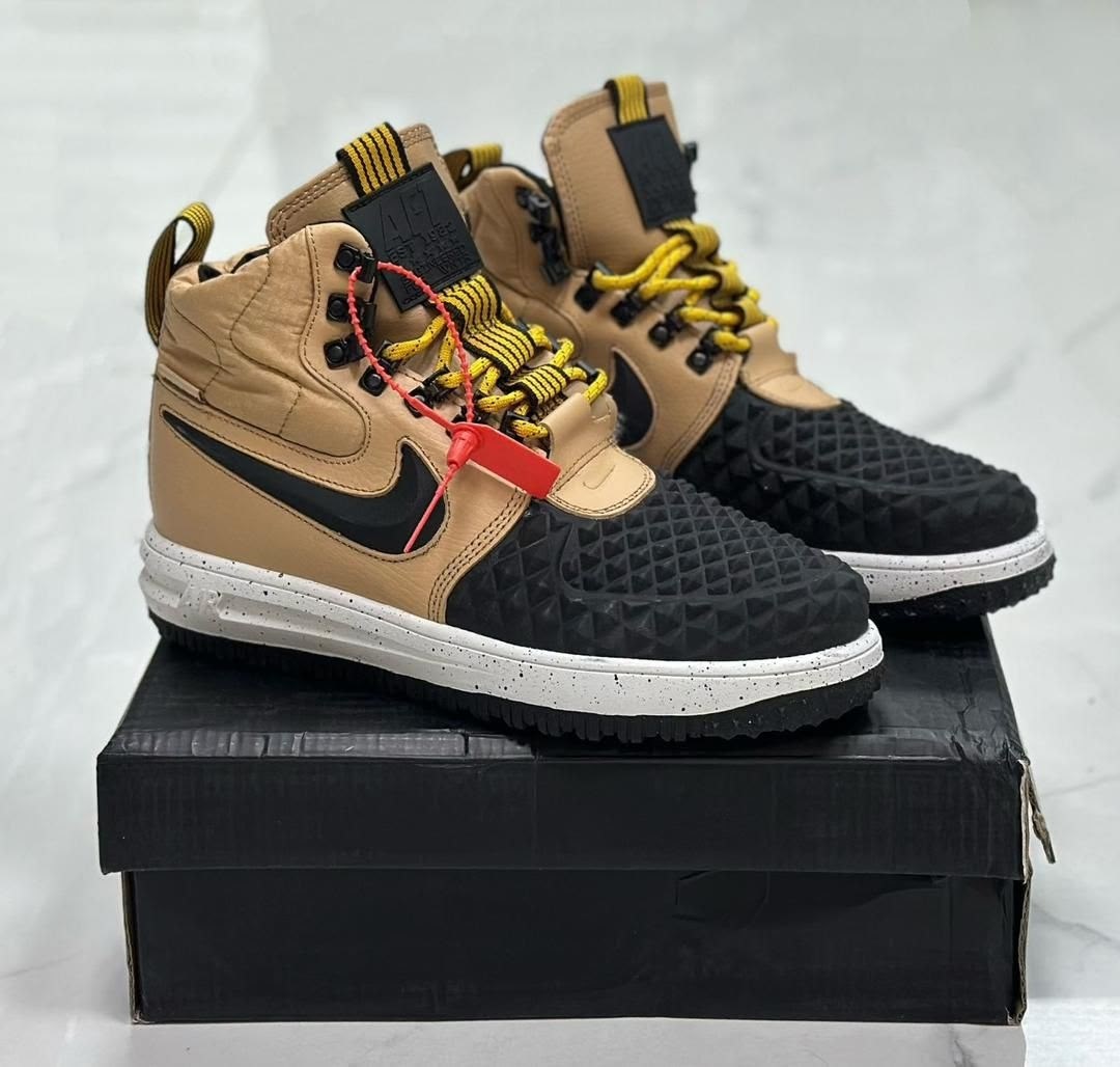 кроссовки nike lunar force 1 duckboot,кроссовки зимние nike lunar force 1 duckboot,nike lunar force 1 duckboot,кроссовки nike lunar force 1 duckboot 17 linen внутри,кроссовки nike lunar force 1