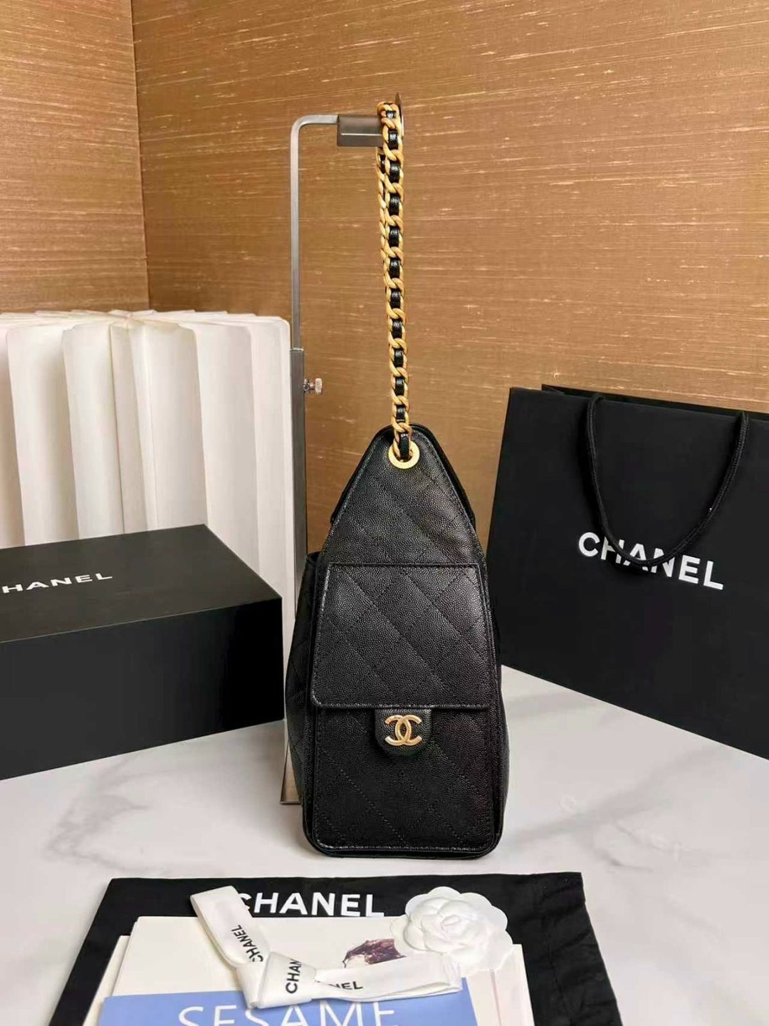 сумка chanel,сумка женская chanel,сумка из натуральной кожи chanel 520698291,chanel черная кожаная сумка через плечо для женщин,женская черная кожаная сумка chanel shopping bag