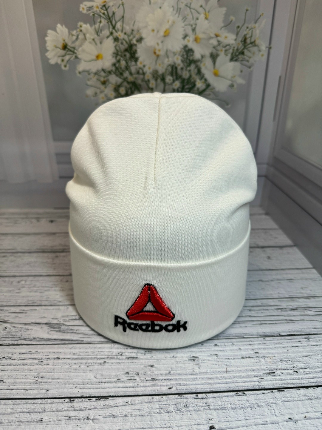 шапка для детей,красная шапка reebok,шапка reebok,шапки ,шапочка