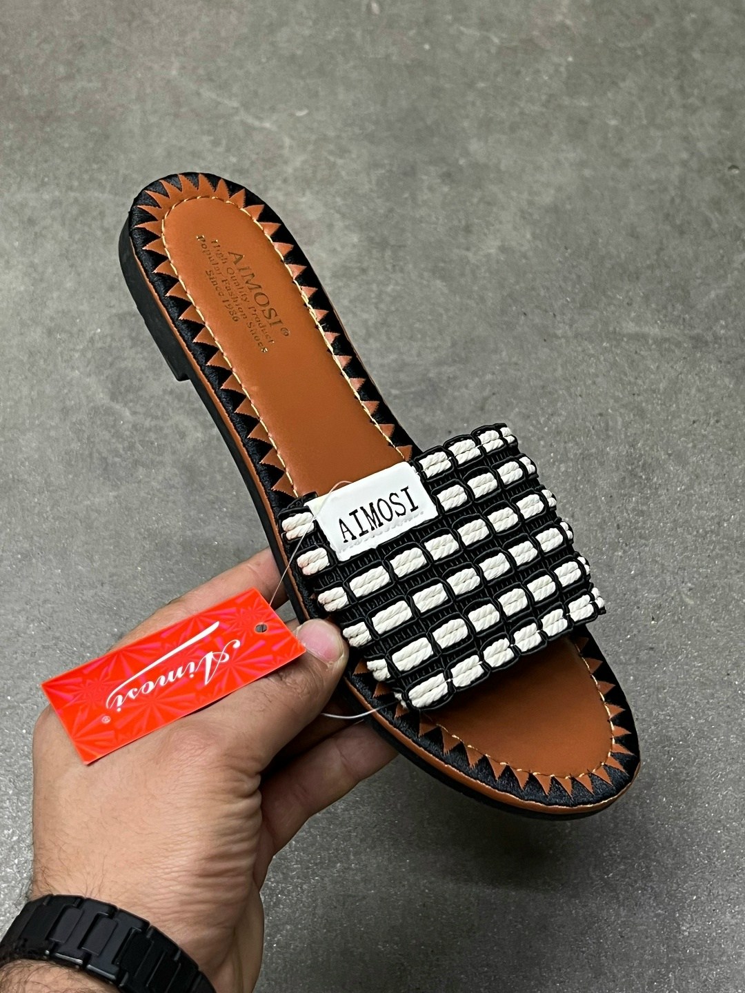 шлепанцы женские,,тапочки модные,шлепки женские,шлепанцы miu miu