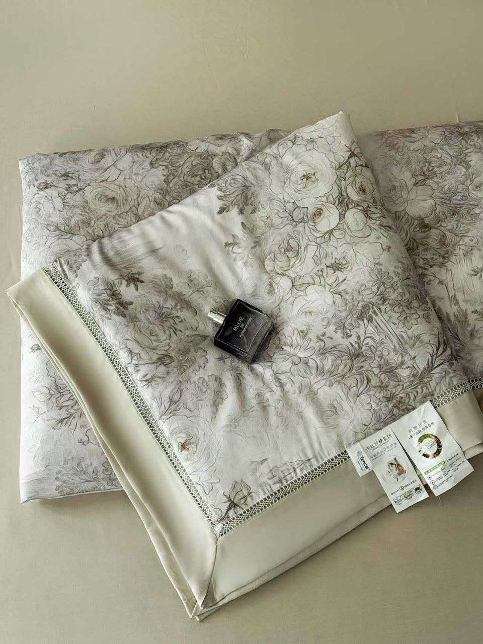 комплект постельного белья,комплект постельного белья la perla,постельное белье,роберто кавалли постельное белье,комплект постельного белья с одеялами la perla