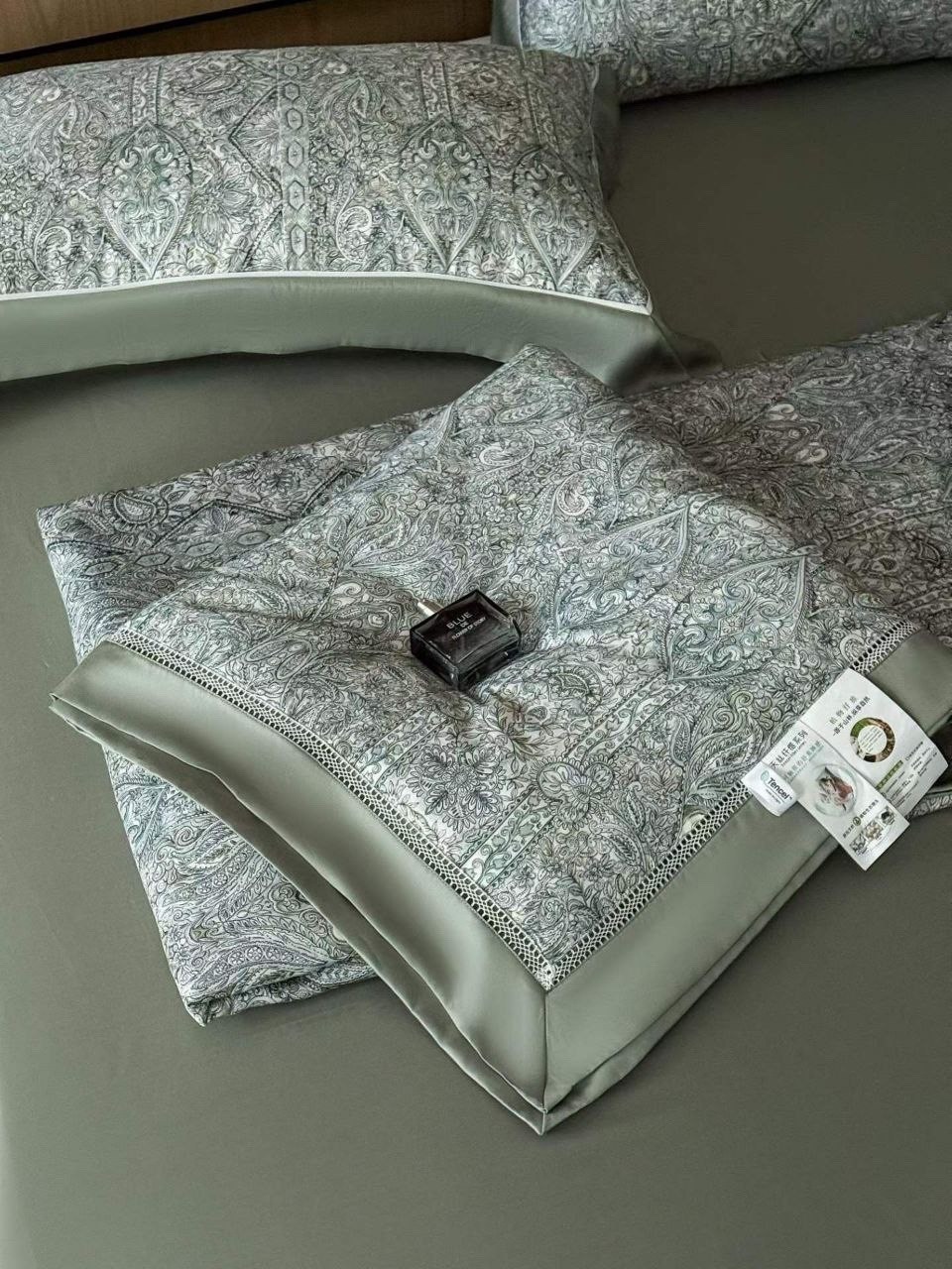 комплект постельного белья,комплект постельного белья la perla,постельное белье,роберто кавалли постельное белье,комплект постельного белья с одеялами la perla