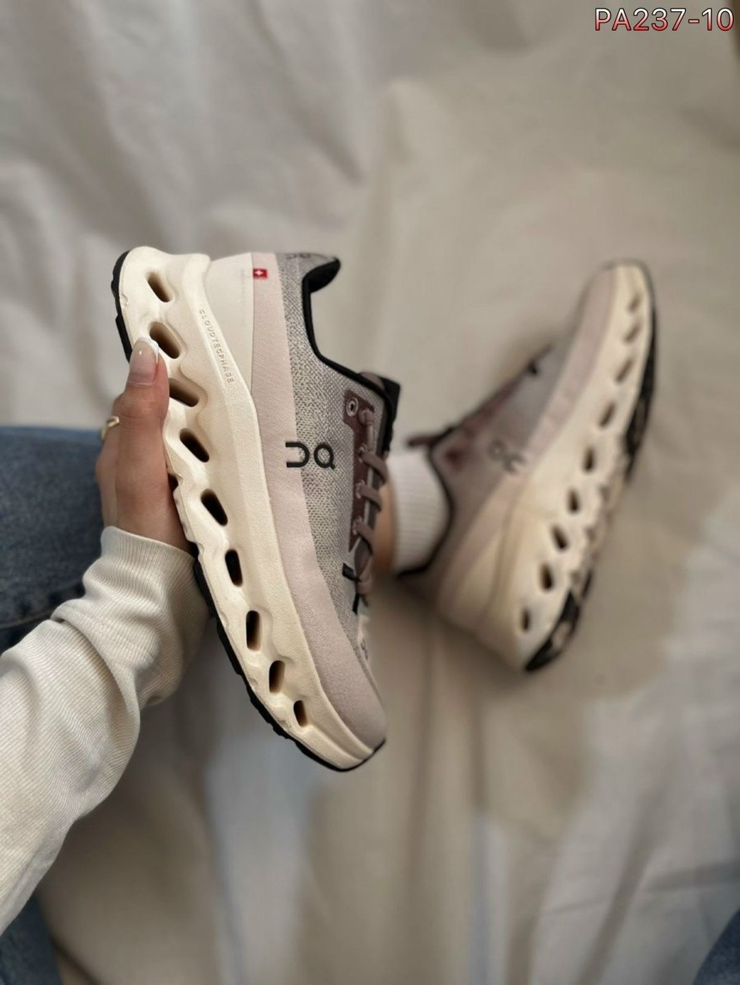 женские кроссовки,кроссовки wmns cloudtilt 'clove sand' кремовые,беговые кроссовки женские,спортивная ,кроссовка