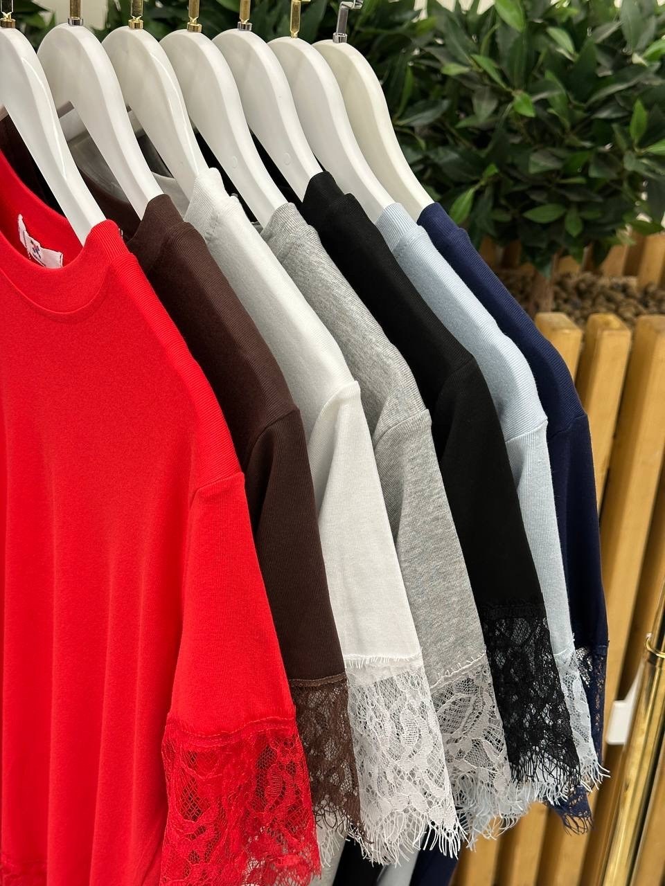 майка с кружевами,футболка с кружевами,футболка с кружевным низом,блузка с кружевами,кружевная футболка