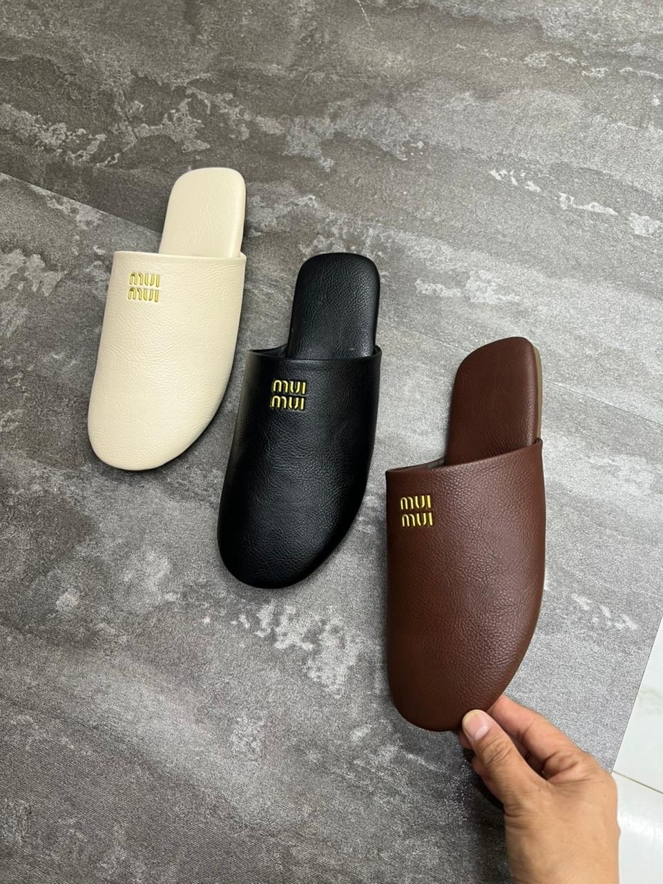 домашние тапочки брендированные,,тапки мужские,тапочки домашние,женские шлепанцы