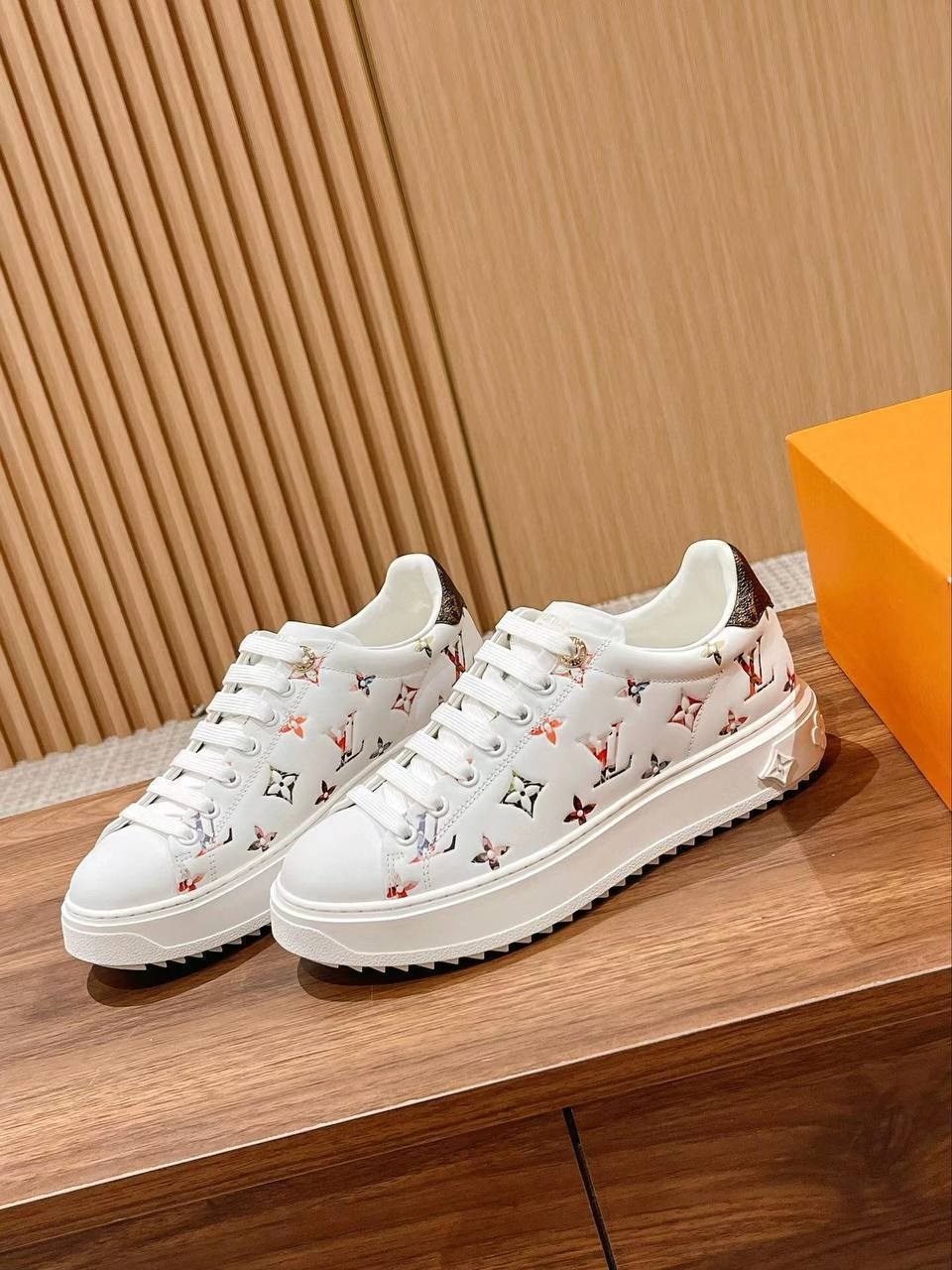 кроссовки женские louis vuitton,,кроссовки кеды louis vuitton,кеды louis vuitton,кеды луи витон женские