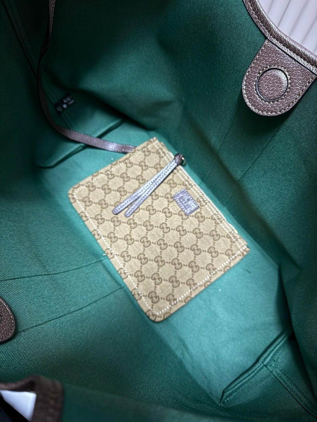 сумка gucci,женская сумка gucci,сумка гуччи шоппер женская,сумка гуччи хобо,gucci сумка на плечо