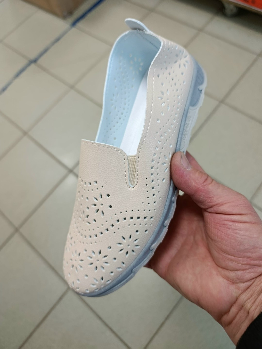 ,слипоны женские, женская,слипоны с перфорацией,обуви
