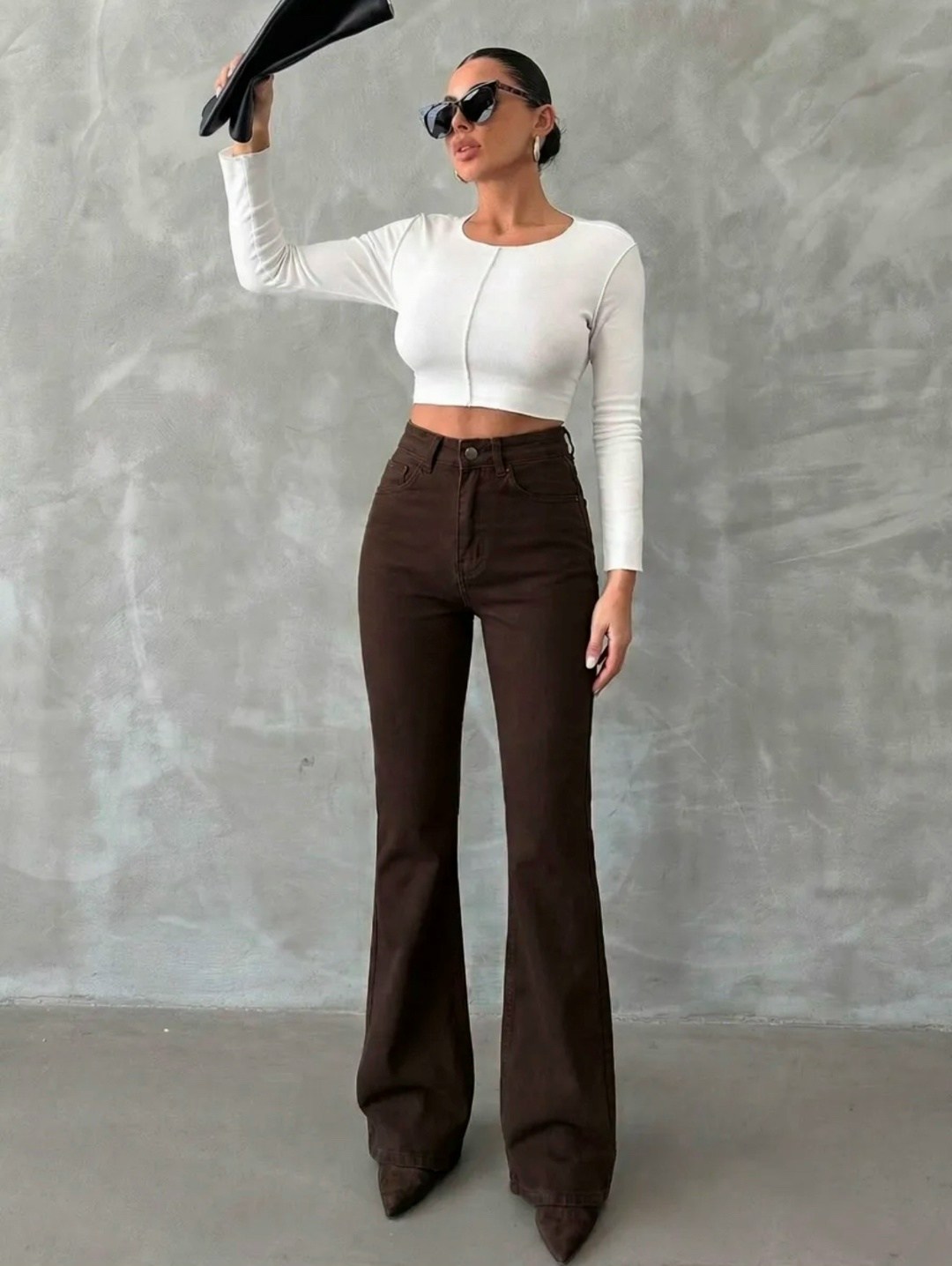 джинсы женские клеш,джинсы женские клеш с высокой посадкой,джинсы клеш широкие,коричневые расклешенные джинсы женские,джинсы брюки