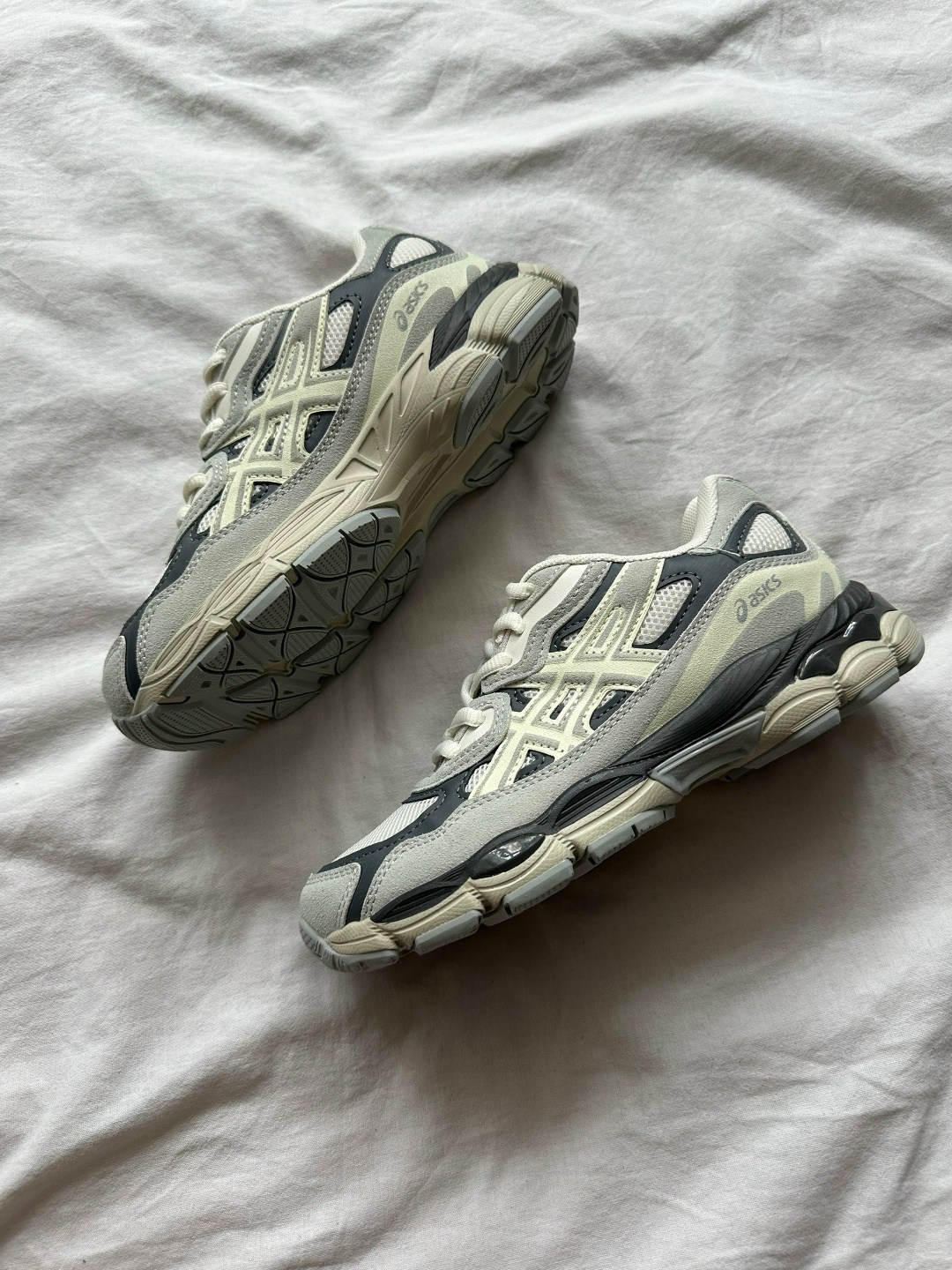 кроссовки asics,asics gel nyc cream oyster grey,кроссовки asics gel-nyc oyster grey,кроссовки asics gel kahana 8,кроссовки asics gel nyc