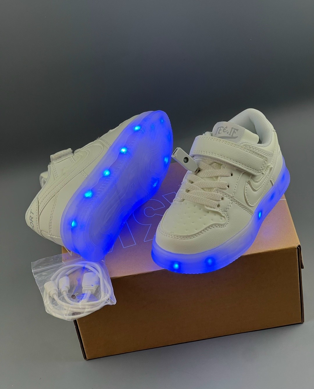 кроссовки светящейся подошвой,кроссовки светящиеся,кроссовки найк со светящейся подошвой,кроссовки детские светящиеся,детские кроссовки с подсветкой