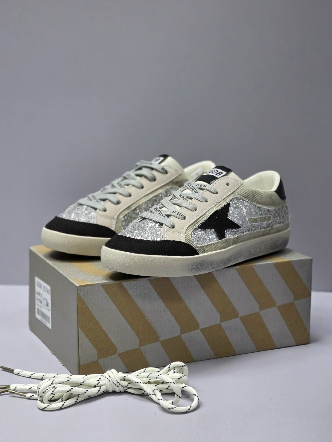 golden goose кеды блестящие,,кеды golden goose,кеды голден гус,кеды голден гус женские