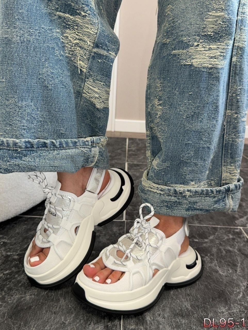 ,сандалии balenciaga,сандалии,кроссовки женскиe,сандали