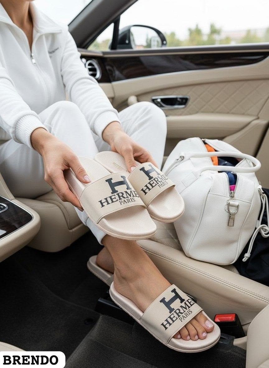 шлепки hermes женские,шлепки эрмес,черные гермес шлепки гермес,hermes paris,hermes шлепанцы