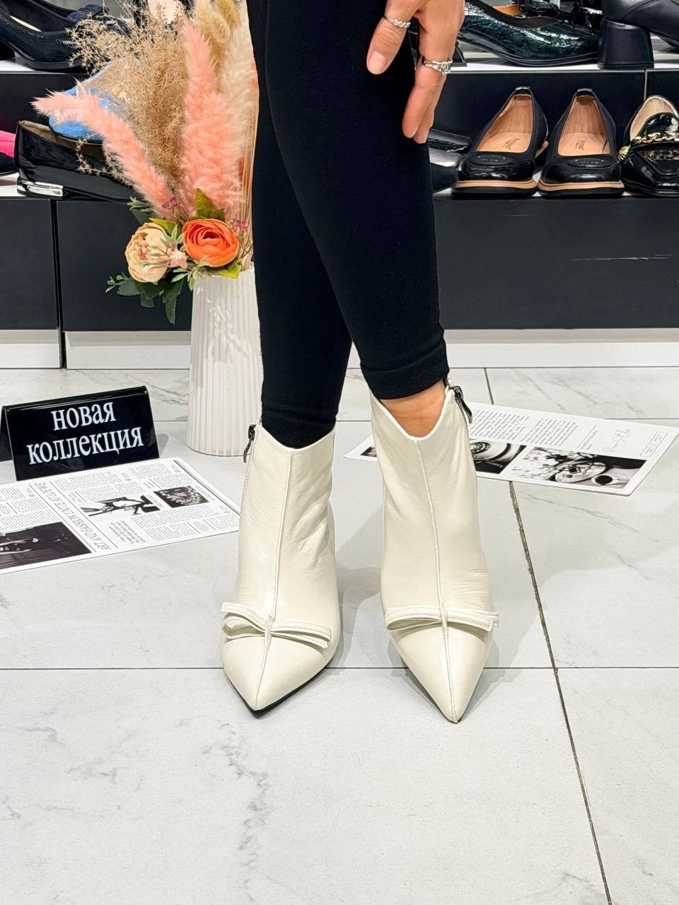 ,ботильоны женские,женские ботильоны с острым носком,ботильоны модные,короткие сапоги
