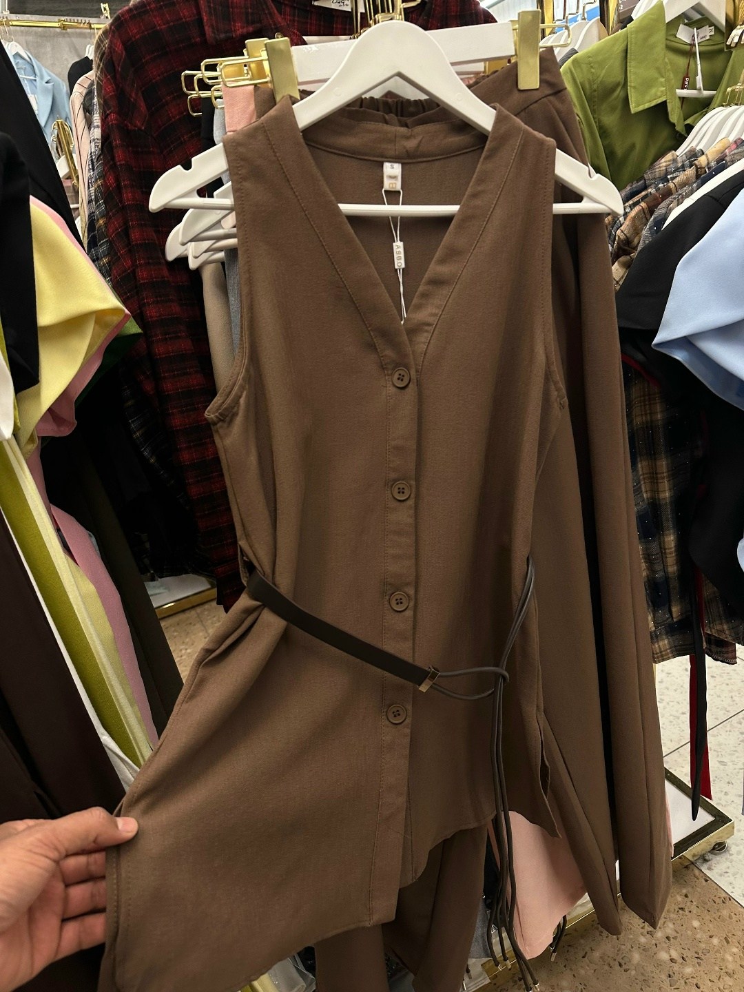 костюм тройка женский,жилет с поясом,костюм женский из блейзера и жилета с высокой талией,костюм тройка,женские жилетки