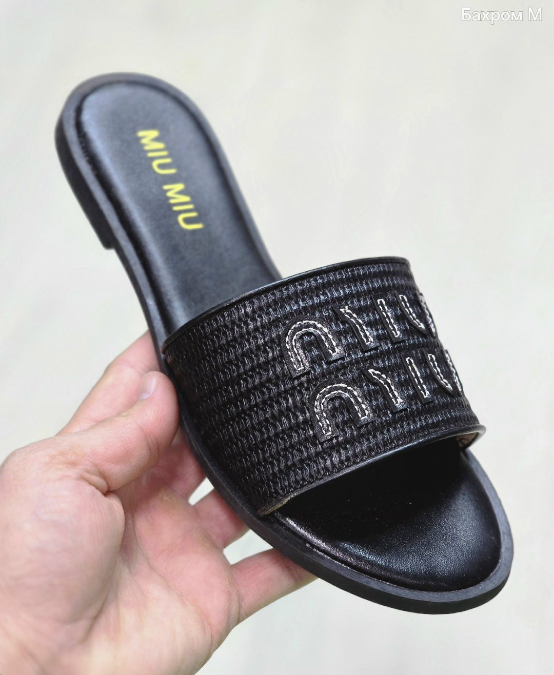 ,женские шлепанцы,шлепанцы шанель женские,брендовые шлепки женские,модные шлепанцы