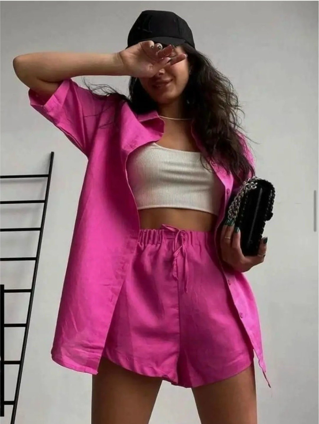 женский костюм с шортами и рубашкой,оранжевый костюм,летний костюм с шортами и рубашкой,летний женский костюм с шортами,стильный женский костюм с шортами