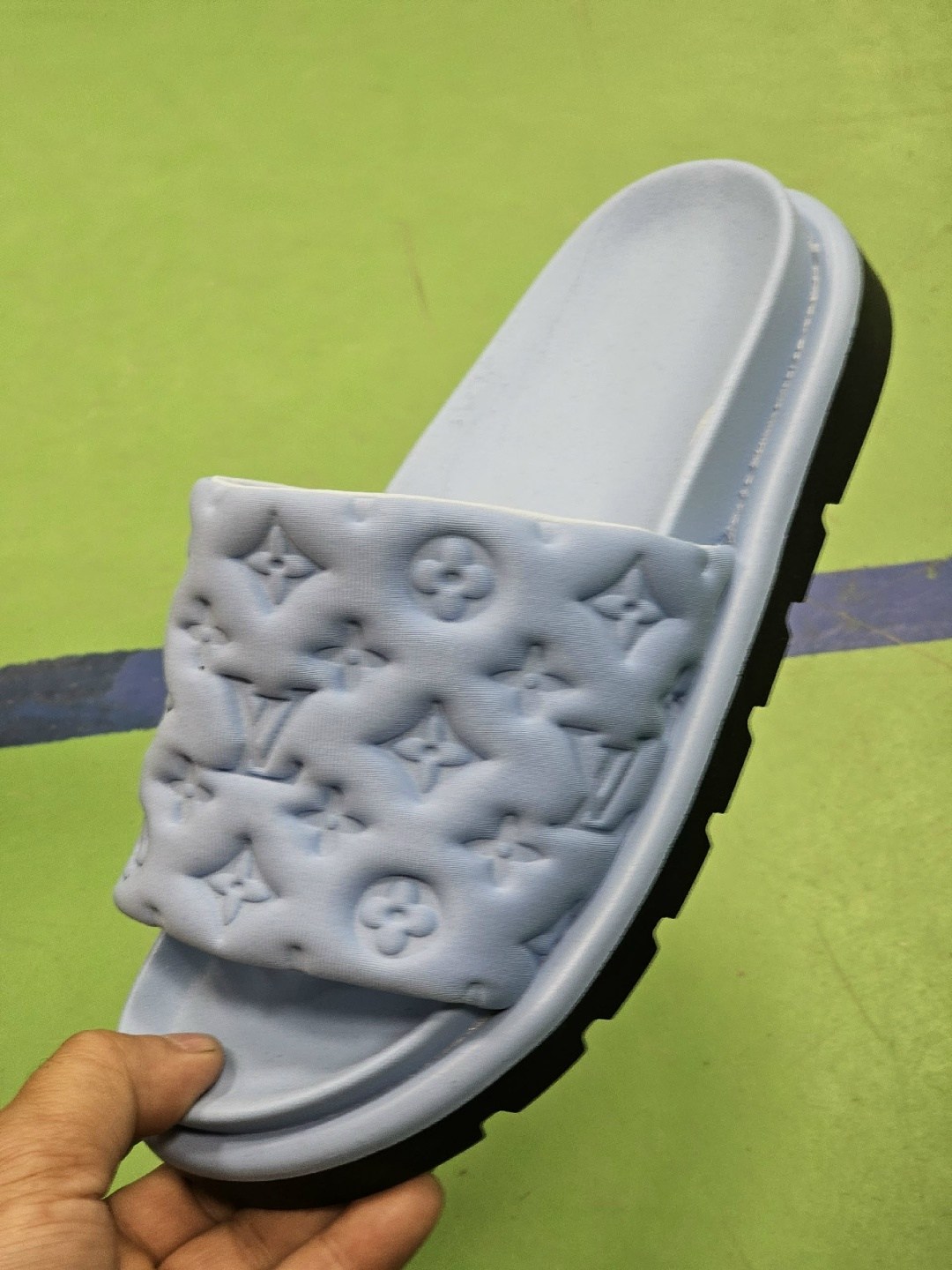 луи виттон шлепки женские,шлепанцы луи виттон белые,тапочки луи виттон мужские,,шлепки луи витон женские