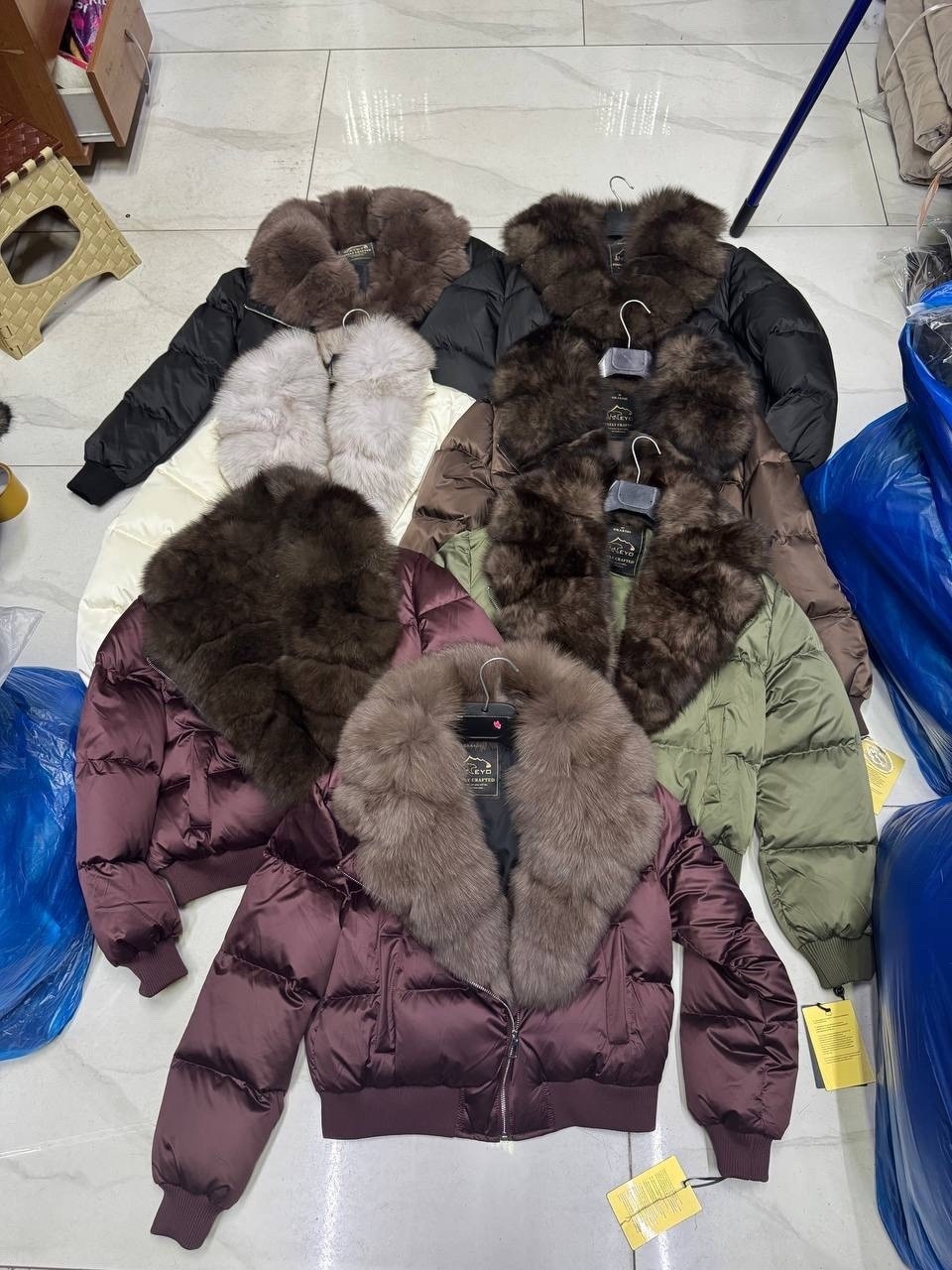 пуховик женский с натуральным мехом,пуховик с натуральным мехом,кожаная куртка с мехом песца,куртка с натуральным мехом женская,куртка пуховик с натуральным мехом женская