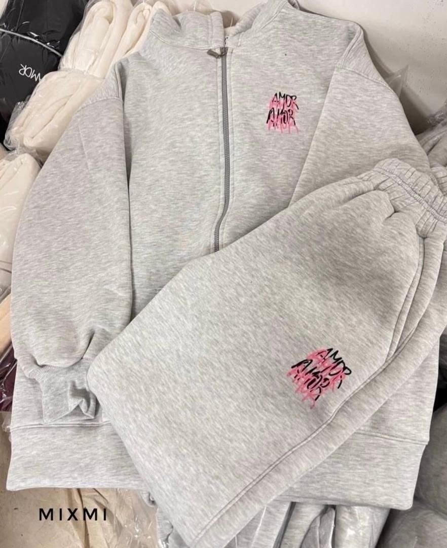 женский костюм на флисе,костюм на флисе,модная толстовка,спортивные костюмы женские,спортивный костюм с надписью