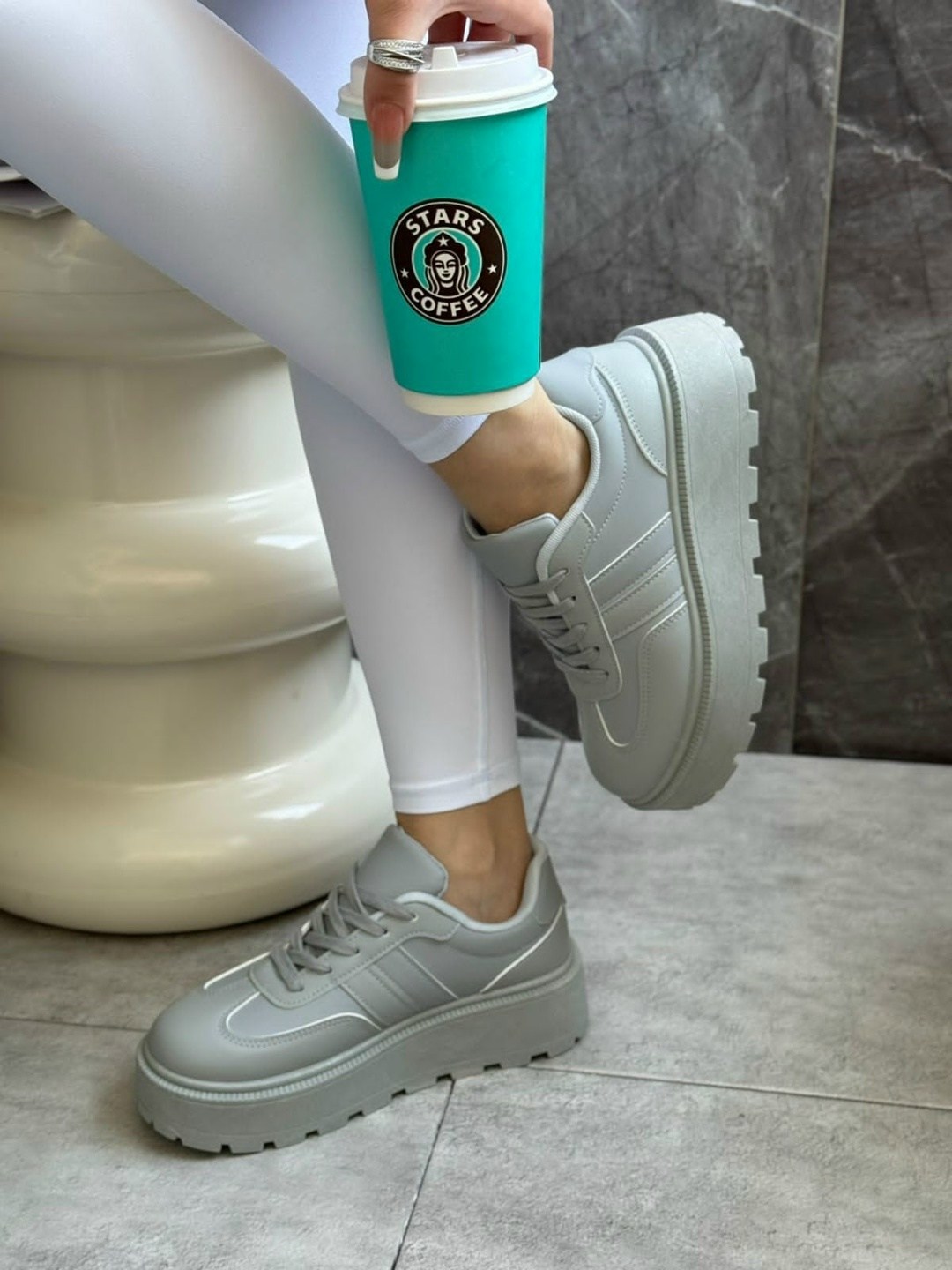 ,кроссовки женскиe,кроссовки для женщин,обуви,повседневные кроссовки