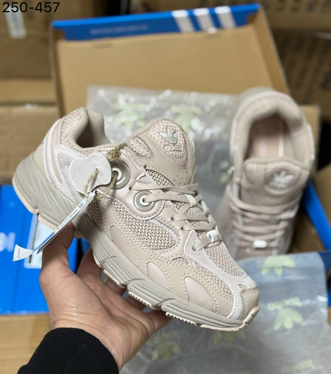 женские кроссовки adidas falcon,адидас фалькон белые,кроссовки adidas,adidas falcon,adidas originals falcon