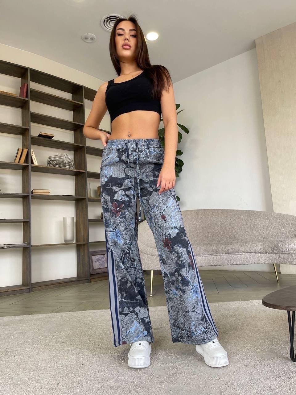 джинсы с принтом,штаны с принтом,модные брюки,широкие джинсы,женские джинсы