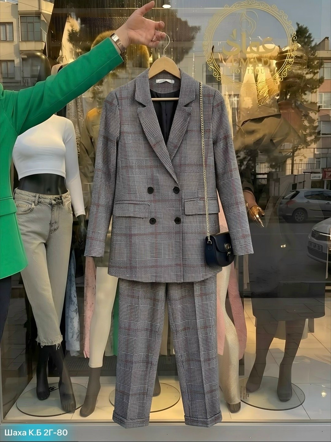 серый брючный костюм в клетку женский,брючный костюм женский,костюм в клетку женский,брючный костюм в клетку,костюм клетка женский брючный