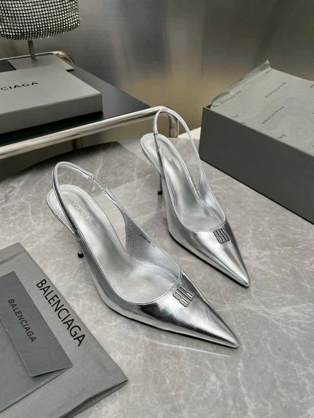 серебряные туфли,женские туфли лодочки,серебристые туфли,туфли лодочка,модные женские туфли