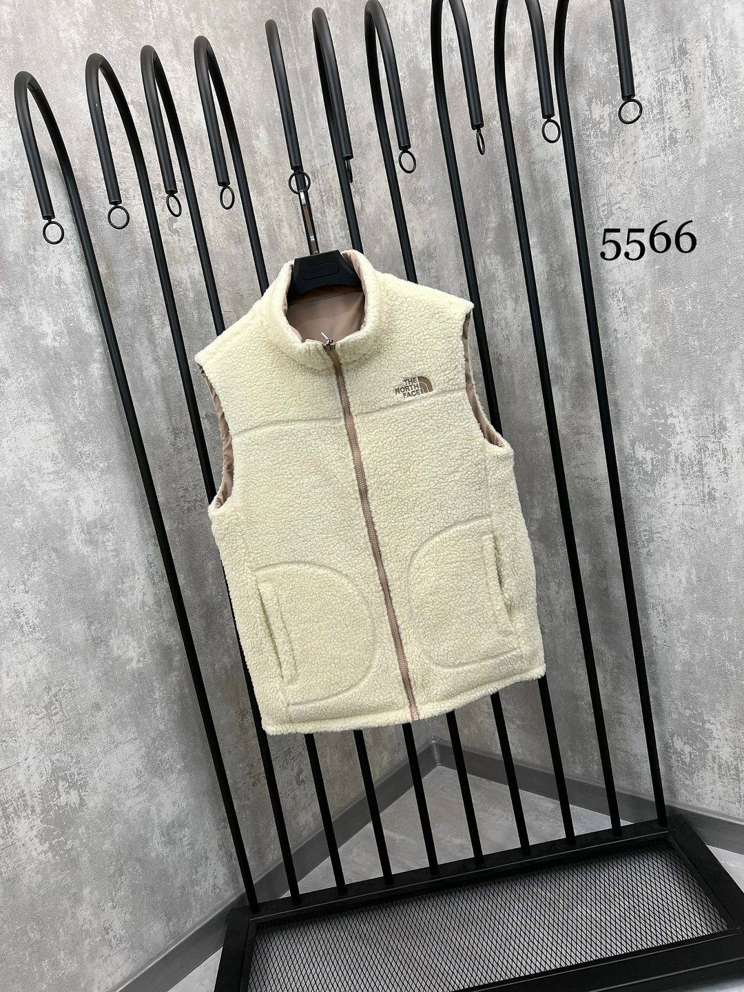 жилетка двухсторонняя,жилет,жилет мужской,жилетка,жилет двухсторонний