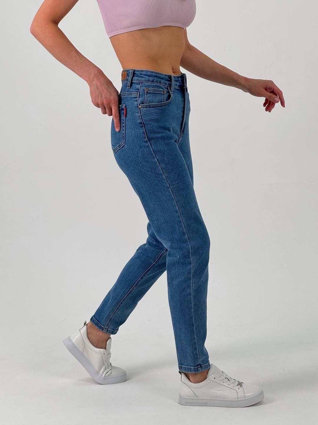 джинсы женские,джинсы женские момы,джинсы бананы с высокой посадкой мом lallirum,джинсы мом с высокой посадкой бананы прямые,джинсы зауженные женские