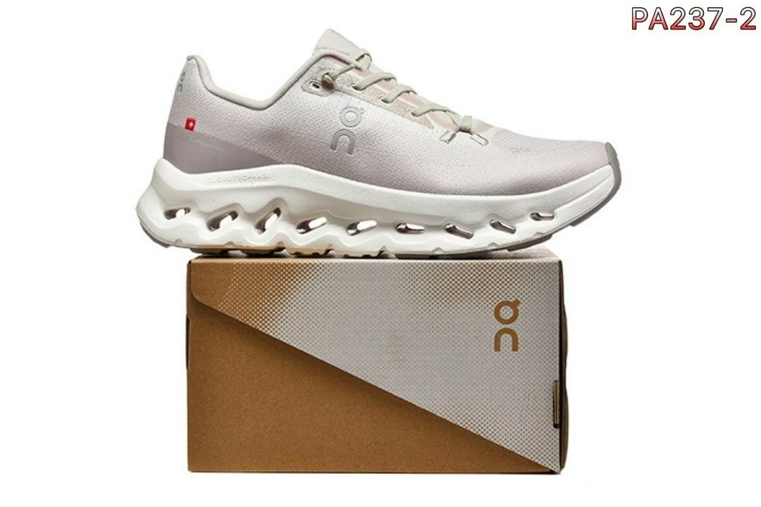 женские кроссовки,кроссовки wmns cloudtilt 'clove sand' кремовые,беговые кроссовки женские,спортивная ,кроссовка