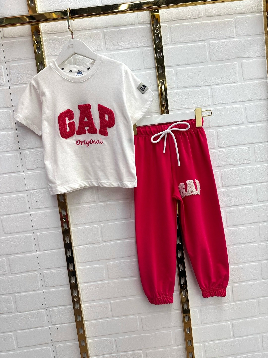спортивный костюм gap,спортивные костюмы для девочек,костюм для девочек,детский костюм,одежда для девочек