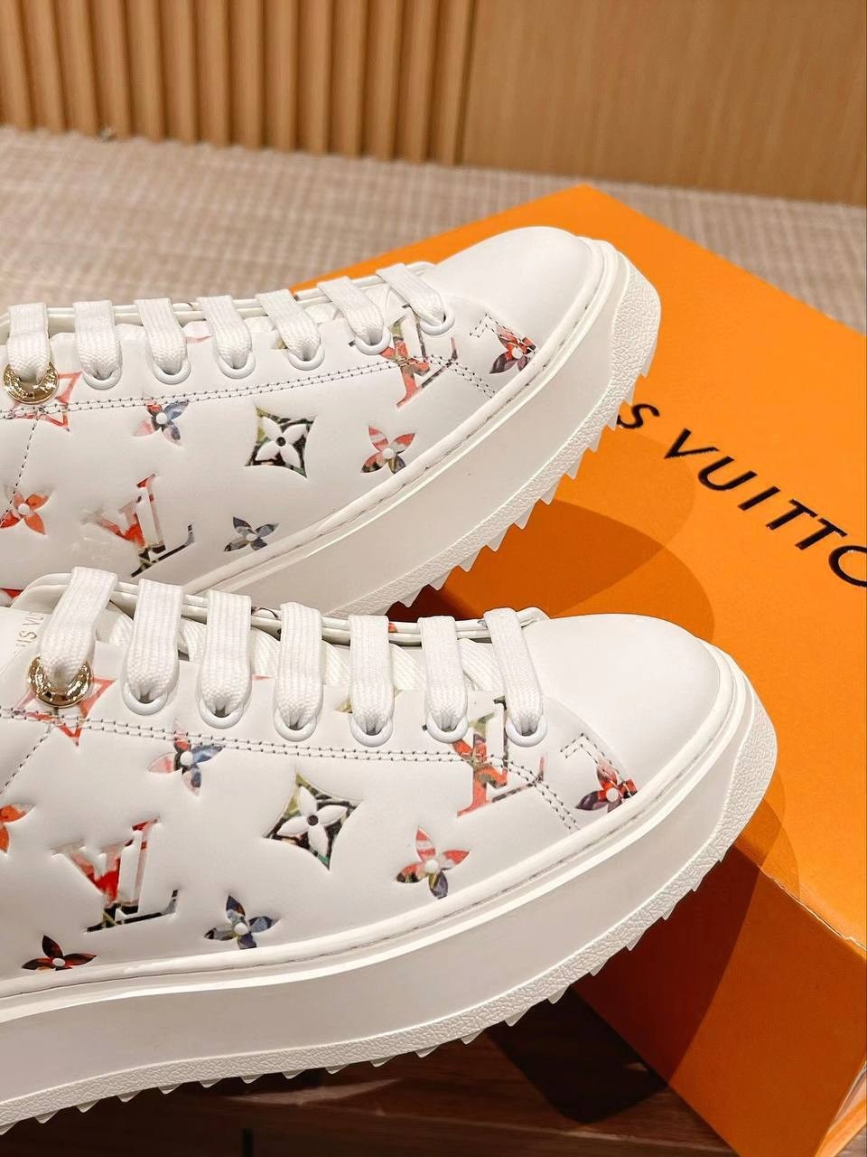 кроссовки женские louis vuitton,,кроссовки кеды louis vuitton,кеды louis vuitton,кеды луи витон женские