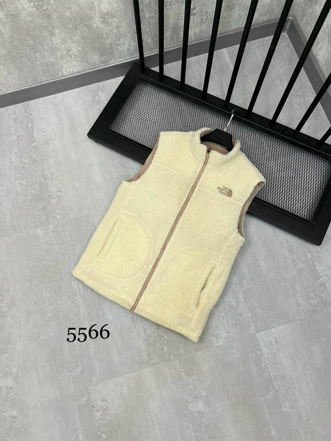 жилетка двухсторонняя,жилет,жилет мужской,жилетка,жилет двухсторонний