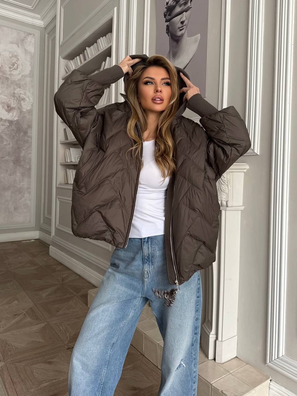 куртка демисезонная с капюшоном oversize okxana utova brand,куртка демисезонная с капюшоном oversize oksana utova brand,куртка оверсайз,стильные куртки,женская куртка оверсайз