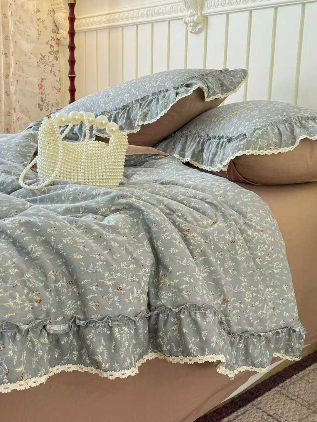 комплект постельного белья,покрывала,покрывало на кровать,покрывало с оборками,покрывала на кровать